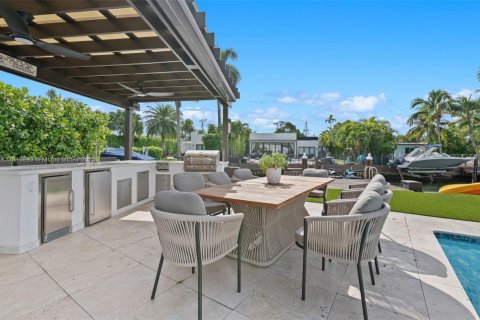 Casa en venta en Miami Beach, Florida, 4 dormitorios, 257.34 m2 № 2016409 - foto 13