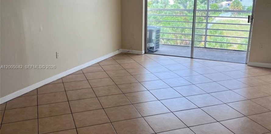 Condo in Boynton Beach, Florida, 1 bedroom  № 2069031
