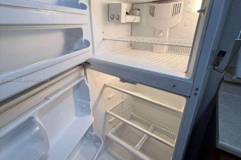 Condo in Boynton Beach, Florida, 1 bedroom  № 2069031 - photo 6