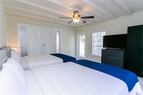 Villa ou maison à louer à Hollywood, Floride: 4 chambres, 158.12 m2 № 2023159 - photo 25