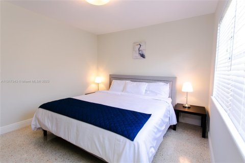 Villa ou maison à louer à Hollywood, Floride: 4 chambres, 158.12 m2 № 2023159 - photo 11