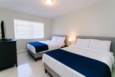 Villa ou maison à louer à Hollywood, Floride: 4 chambres, 158.12 m2 № 2023159 - photo 8