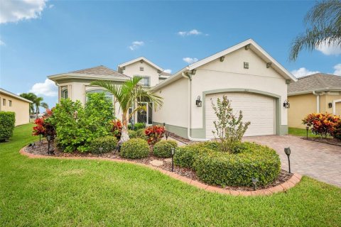 Villa ou maison à vendre à Sun City Center, Floride: 2 chambres, 172.89 m2 № 2396057 - photo 3
