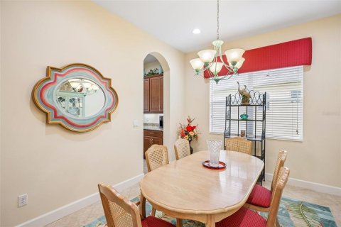 Villa ou maison à vendre à Sun City Center, Floride: 2 chambres, 172.89 m2 № 2396057 - photo 12