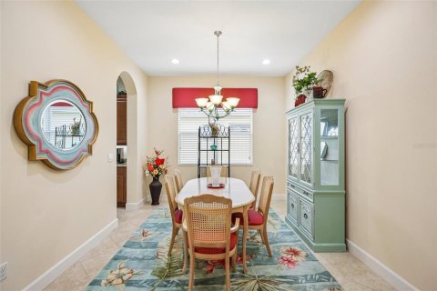 Villa ou maison à vendre à Sun City Center, Floride: 2 chambres, 172.89 m2 № 2396057 - photo 11