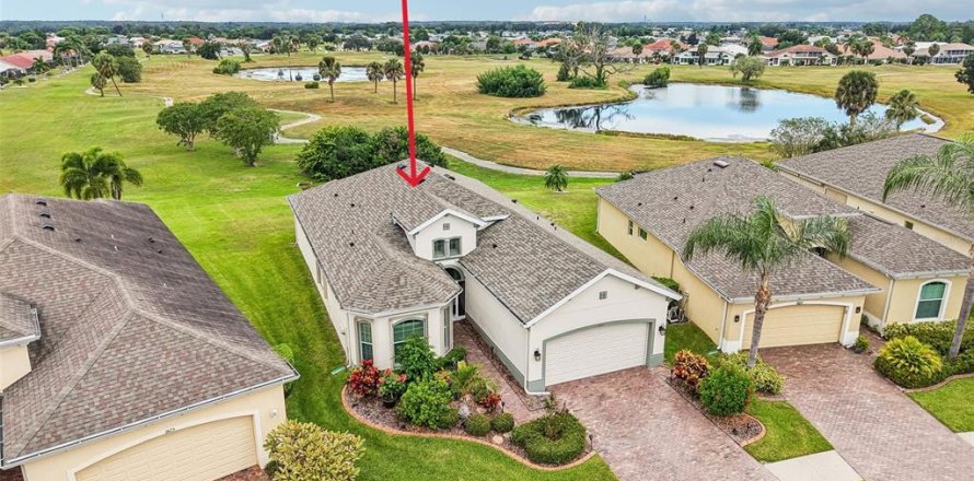 Villa ou maison à Sun City Center, Floride 2 chambres, 172.89 m2 № 2396057