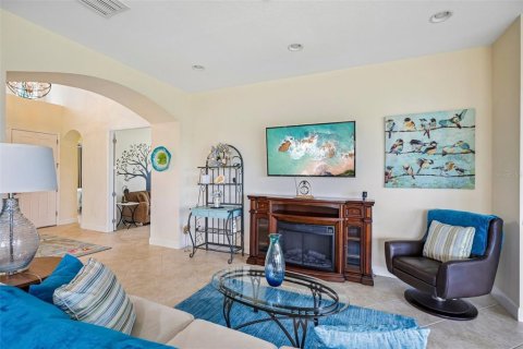 Villa ou maison à vendre à Sun City Center, Floride: 2 chambres, 172.89 m2 № 2396057 - photo 9