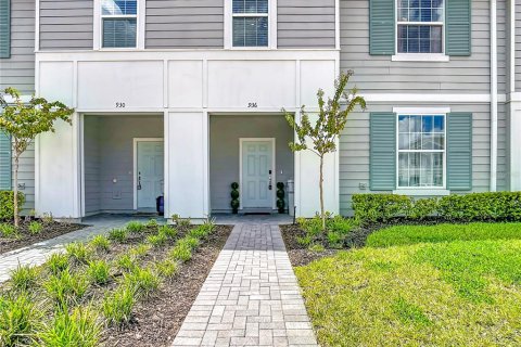 Touwnhouse à vendre à Davenport, Floride: 5 chambres, 212.1 m2 № 2361421 - photo 4