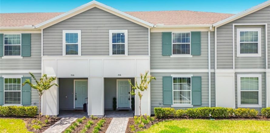 Touwnhouse à Davenport, Floride 5 chambres, 212.1 m2 № 2361421