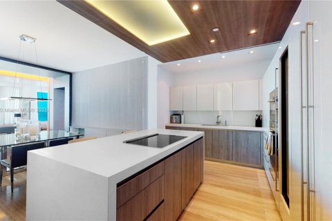 Condominio en venta en Miami Beach, Florida, 3 dormitorios, 172.8 m2 № 1937547 - foto 5