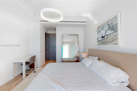 Condominio en venta en Miami Beach, Florida, 3 dormitorios, 172.8 m2 № 1937547 - foto 13