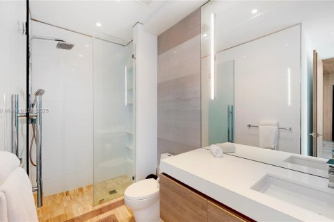 Condominio en venta en Miami Beach, Florida, 3 dormitorios, 172.8 m2 № 1937547 - foto 14