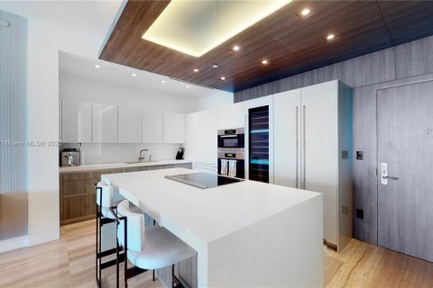 Condo in Miami Beach, Florida, 3 bedrooms  № 1937547 - photo 4