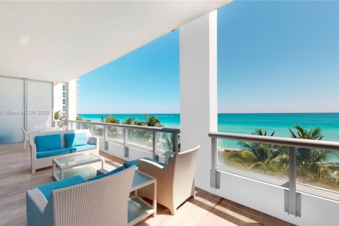 Condominio en venta en Miami Beach, Florida, 3 dormitorios, 172.8 m2 № 1937547 - foto 17