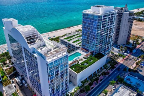Condominio en venta en Miami Beach, Florida, 3 dormitorios, 172.8 m2 № 1937547 - foto 27