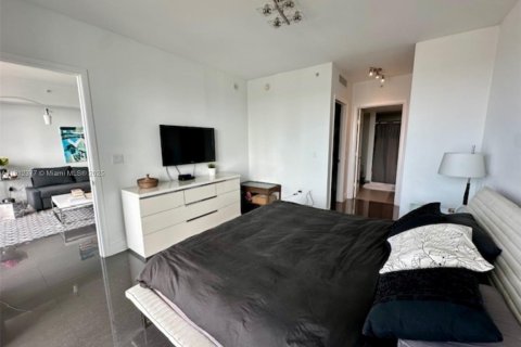 Condominio en alquiler en Miami, Florida, 1 dormitorio, 73.3 m2 № 1969220 - foto 10