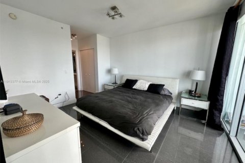 Condominio en alquiler en Miami, Florida, 1 dormitorio, 73.3 m2 № 1969220 - foto 9