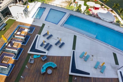 Condominio en alquiler en Miami, Florida, 1 dormitorio, 73.3 m2 № 1969220 - foto 22