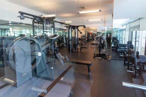 Condominio en alquiler en Miami, Florida, 1 dormitorio, 73.3 m2 № 1969220 - foto 27