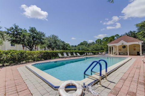 Touwnhouse à vendre à Oldsmar, Floride: 3 chambres, 170.38 m2 № 2345019 - photo 3