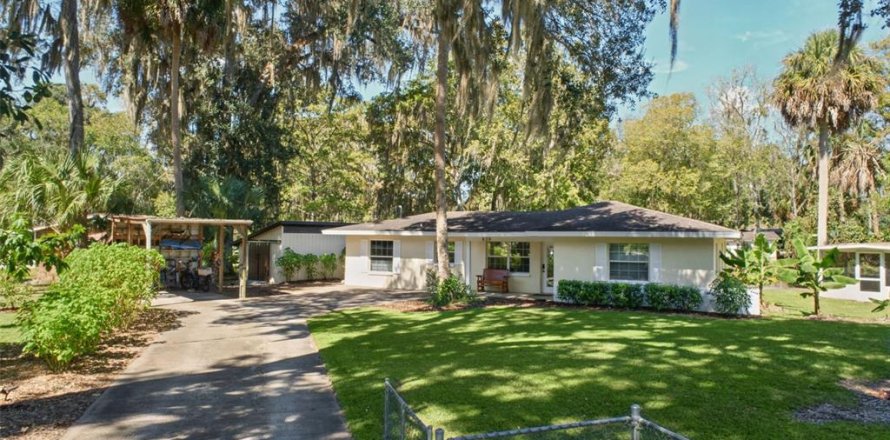 Villa ou maison à Inverness, Floride 3 chambres, 142.88 m2 № 2413597