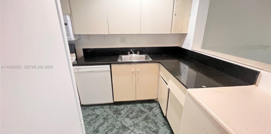 Condo à Tamarac, Floride, 2 chambres  № 1987060