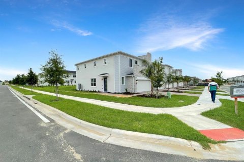 Adosado en venta en Davenport, Florida, 3 dormitorios, 176.51 m2 № 2098979 - foto 2