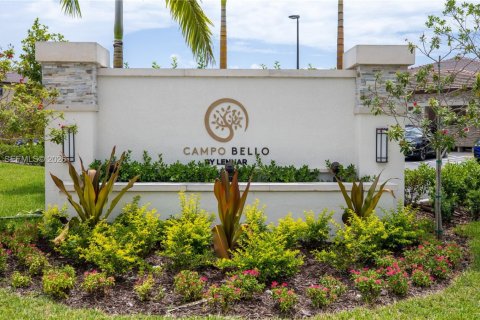 Villa ou maison à vendre à Homestead, Floride: 3 chambres, 173.91 m2 № 2064781 - photo 22