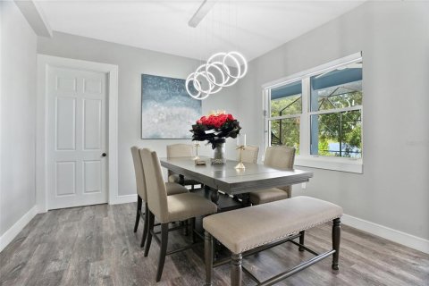 House in Ocoee, Florida 4 bedrooms, 377.18 sq.m. № 684960 - photo 18
