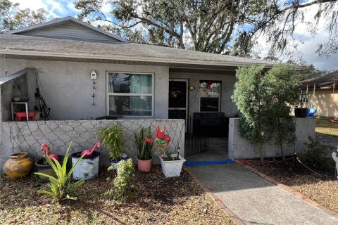 Commercial property in Lakeland, Florida 198.44 sq.m. № 1518019 - photo 2