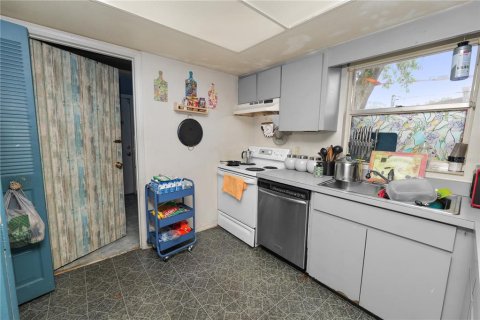 Commercial property in Lakeland, Florida 198.44 sq.m. № 1518019 - photo 5