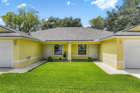 Commercial property in Palm Coast, Florida 6 bedrooms, 260.13 sq.m. № 1908667 - photo 4