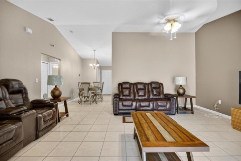 Commercial property in Palm Coast, Florida 6 bedrooms, 260.13 sq.m. № 1908667 - photo 24