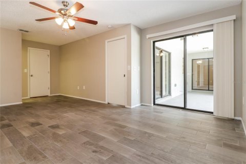 Снять в аренду виллу или дом в Сарасота, Флорида 8 комнат, 143.53м2, № 1913957 - фото 10