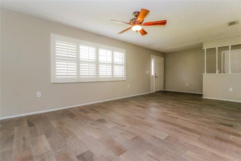 Снять в аренду виллу или дом в Сарасота, Флорида 8 комнат, 143.53м2, № 1913957 - фото 2