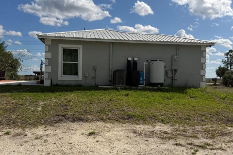 Villa ou maison à vendre à Clewiston, Floride: 3 chambres, 94.57 m2 № 2182602 - photo 3