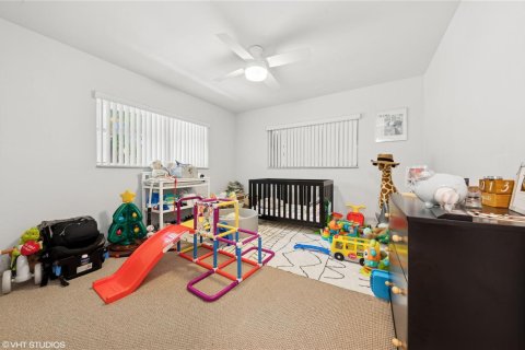 Condo in Lighthouse Point, Florida, 2 bedrooms  № 2085997 - photo 9