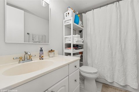 Condo in Lighthouse Point, Florida, 2 bedrooms  № 2085997 - photo 10