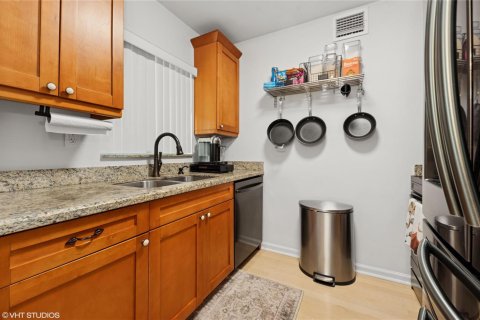 Condo in Lighthouse Point, Florida, 2 bedrooms  № 2085997 - photo 6