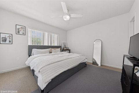 Condo in Lighthouse Point, Florida, 2 bedrooms  № 2085997 - photo 8