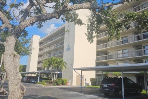 Condo in South Pasadena, Florida, 2 bedrooms № 2142032 - photo 6