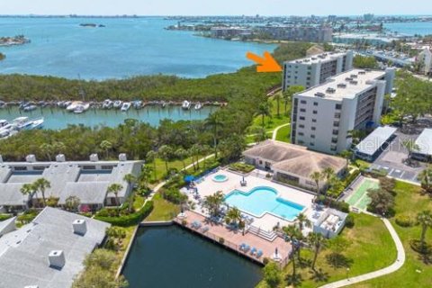 Condo in South Pasadena, Florida, 2 bedrooms  № 2142032