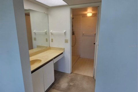 Condo in South Pasadena, Florida, 2 bedrooms № 2142032 - photo 23