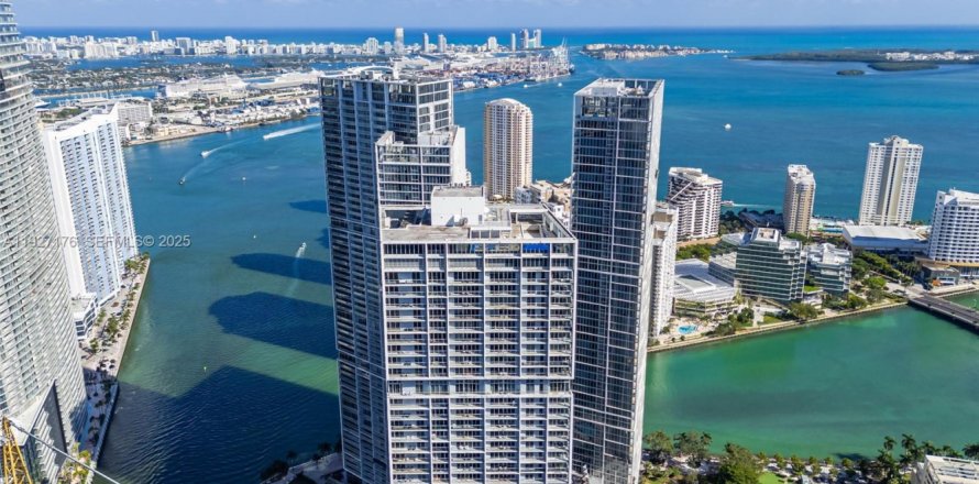 Condo à Miami, Floride, 2 chambres  № 1987975