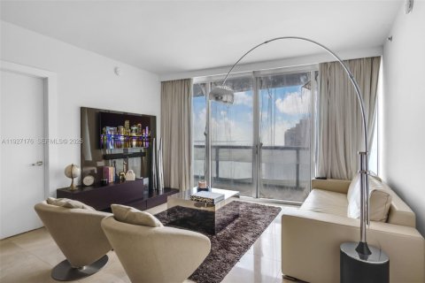 Copropriété à vendre à Miami, Floride: 2 chambres, 134.71 m2 № 1987975 - photo 9