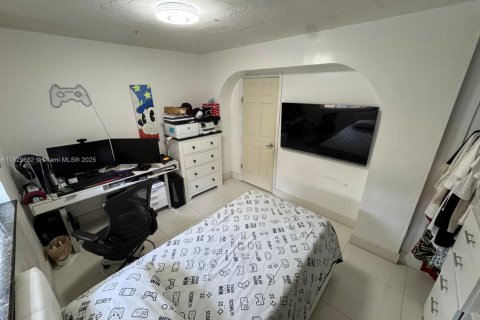 Townhouse in Miami, Florida 3 bedrooms, 94.3 sq.m. № 1802623 - photo 9