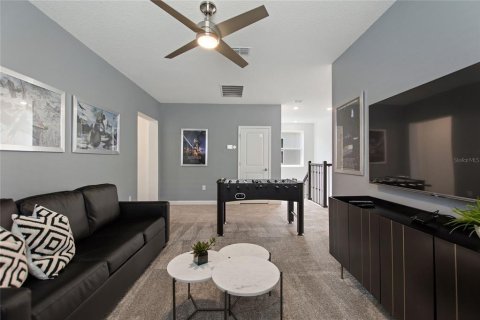 Casa en venta en Kissimmee, Florida, 6 dormitorios, 310.57 m2 № 2232627 - foto 25