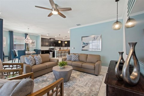 Casa en venta en Kissimmee, Florida, 6 dormitorios, 310.57 m2 № 2232627 - foto 22