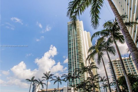 Купить кондоминиум в Майами, Флорида 2 спальни, 106.93м2, № 1935280 - фото 25