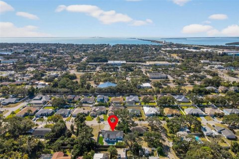 Casa en venta en Saint Petersburg, Florida, 4 dormitorios, 238.2 m2 № 2093515 - foto 28
